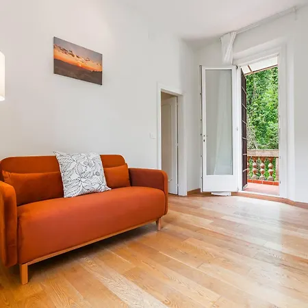 Appartement Urnest Colli *