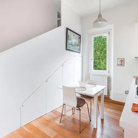 Urnest Colli Apartamento